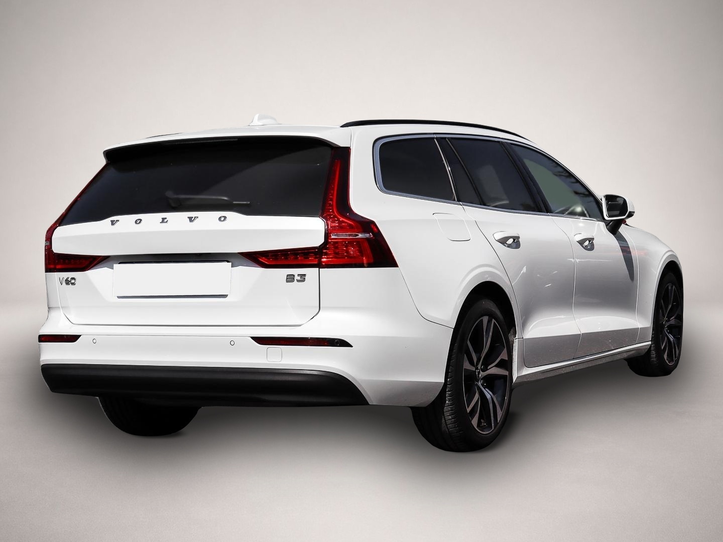 Volvo V60 (06/2024, Benzin)