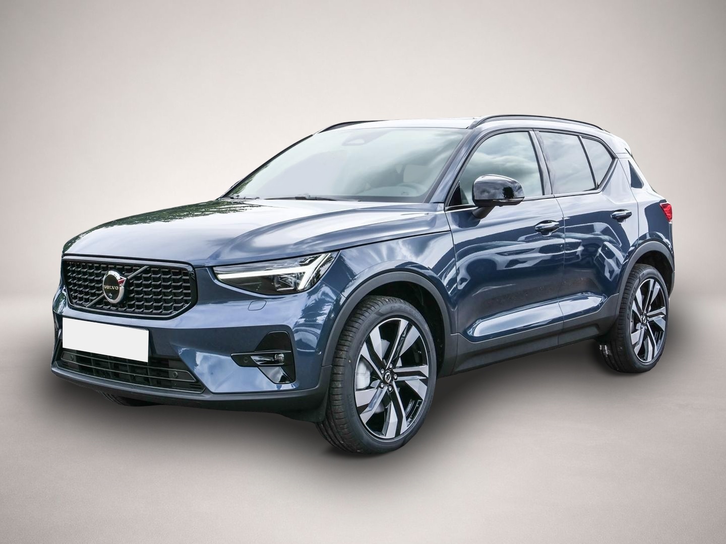 Volvo XC40 (05/2026, Benzin)