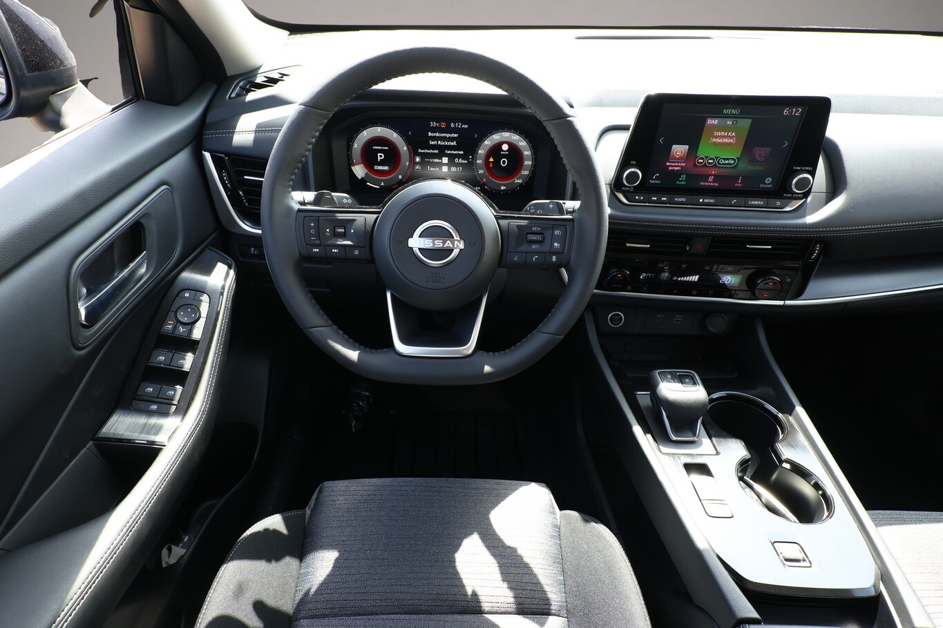 Nissan X-Trail (03/2026, Benzin)