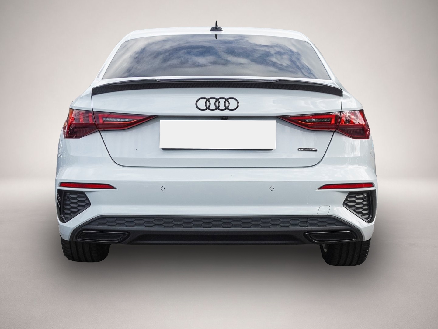 Audi quattro (05/2023, Benzin)