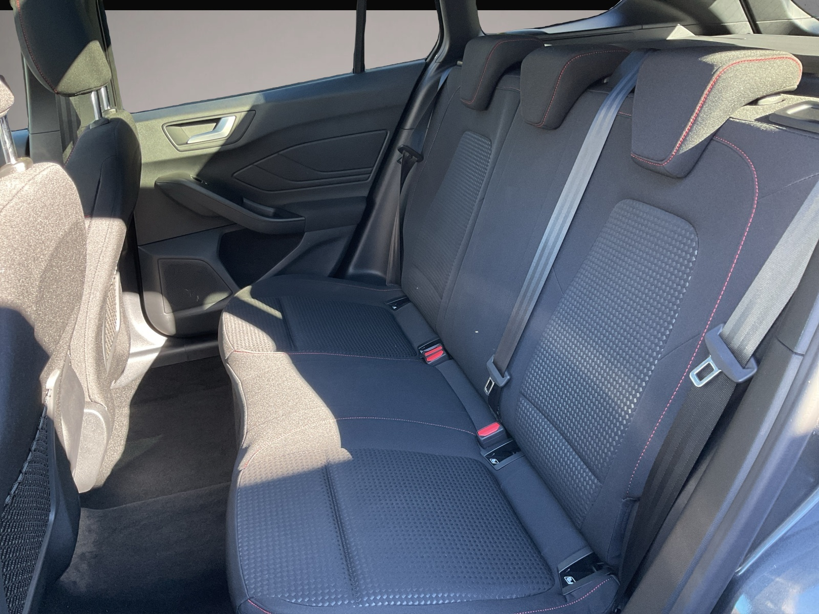 Ford Focus (08/2023, Benzin)