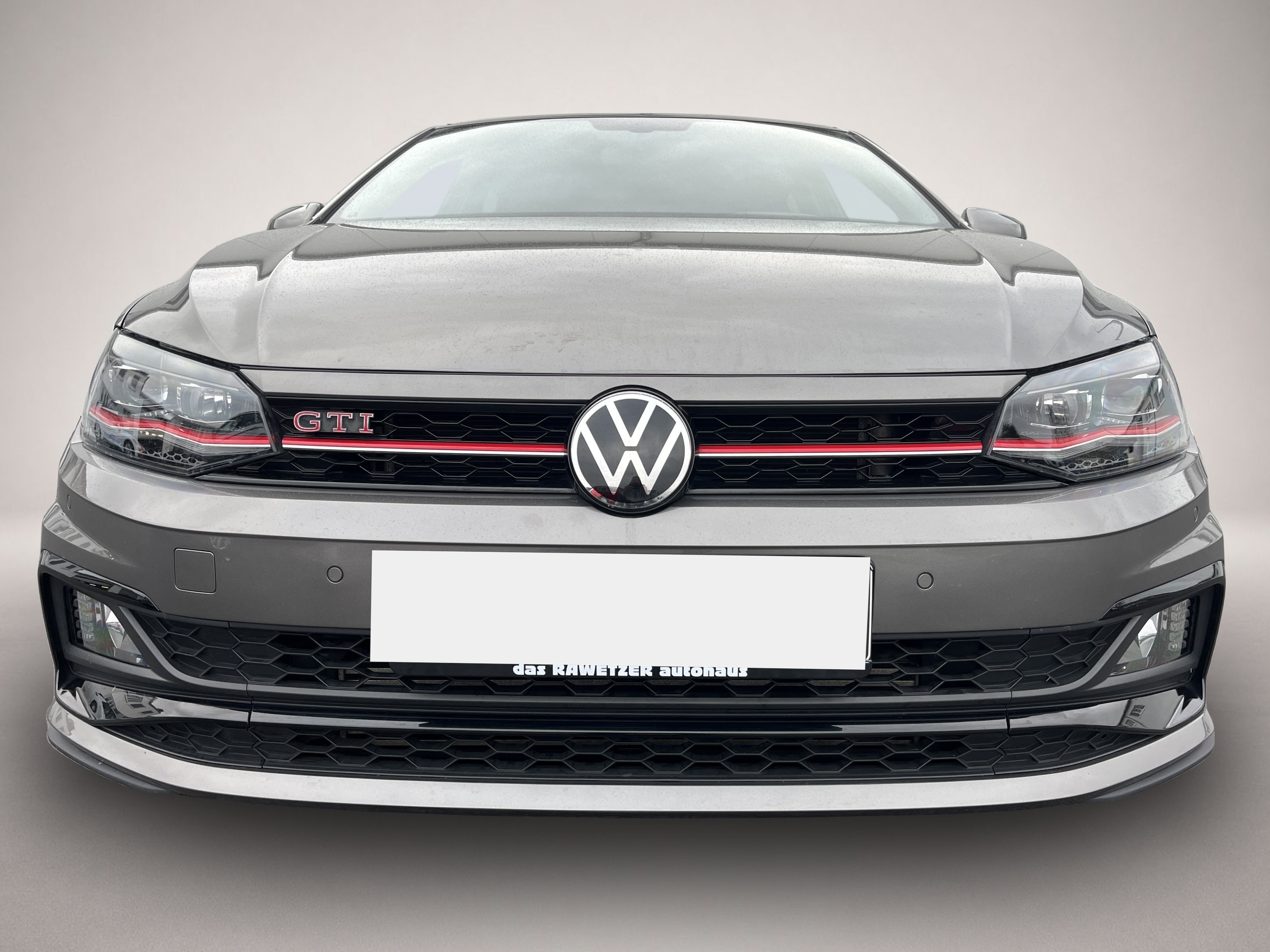 Volkswagen Polo (01/2022, Benzin)