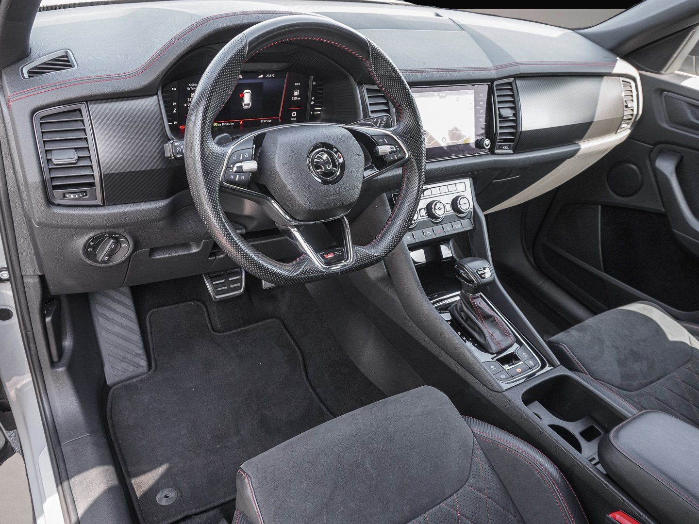 Skoda Kodiaq (06/2024, Benzin)