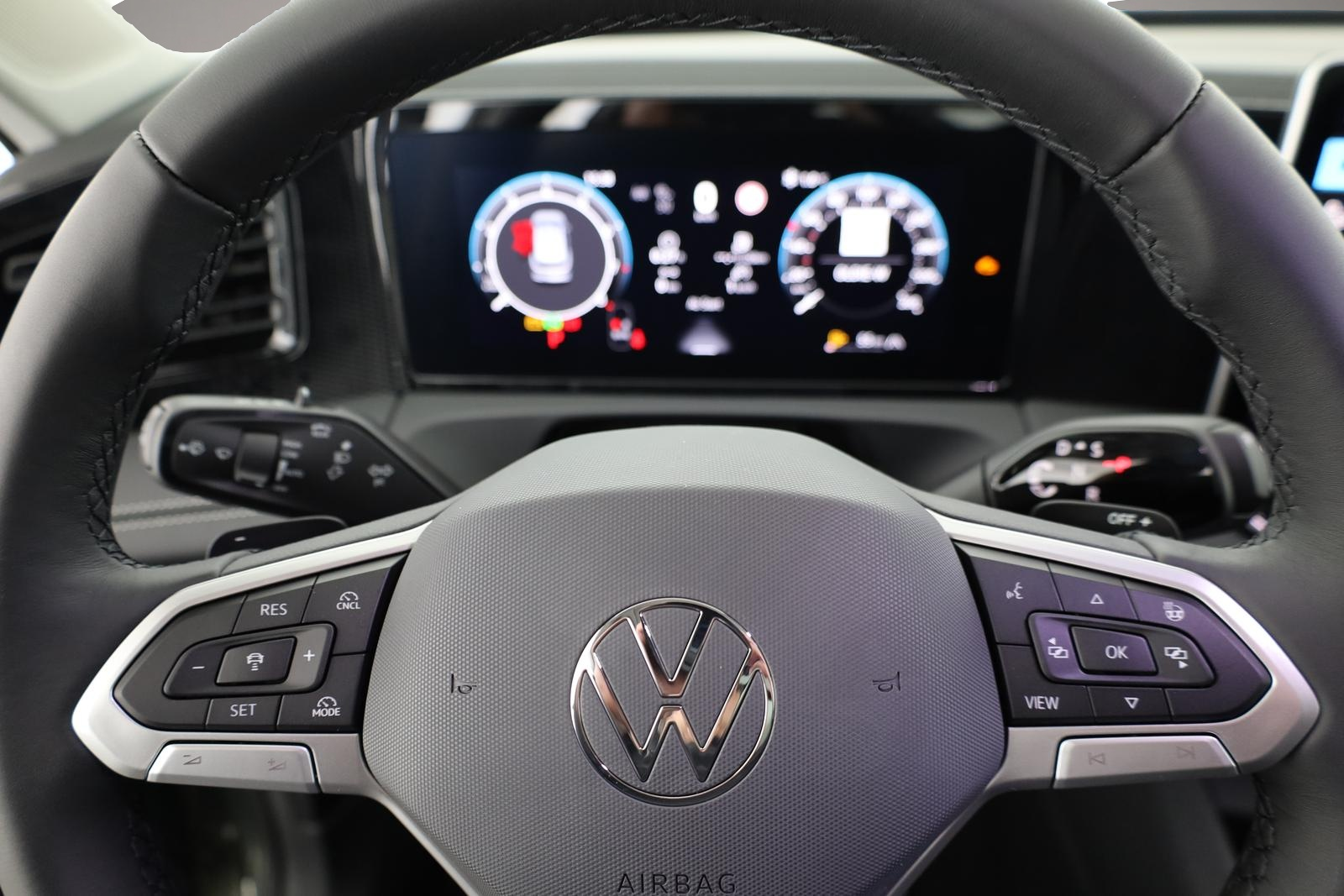 Volkswagen Tiguan (12/2025, Benzin)