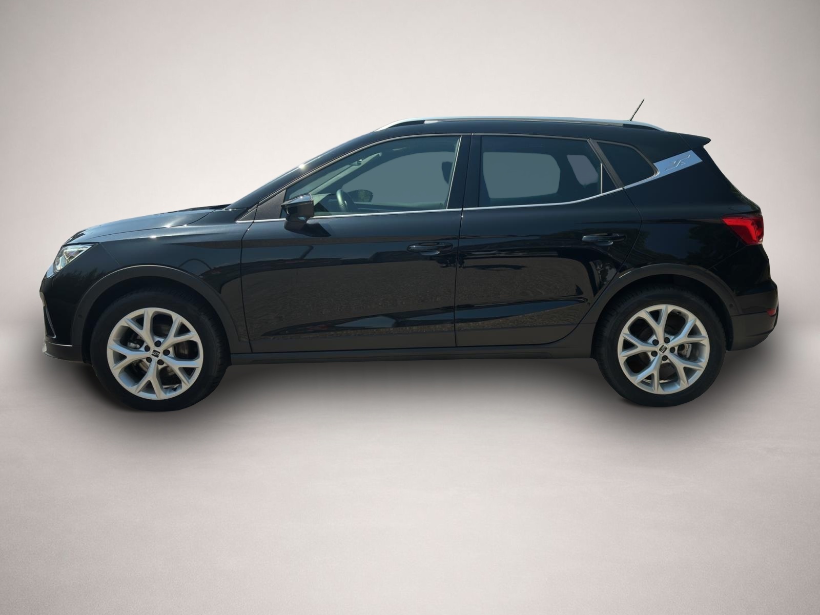 Seat Arona (08/2025, Benzin)