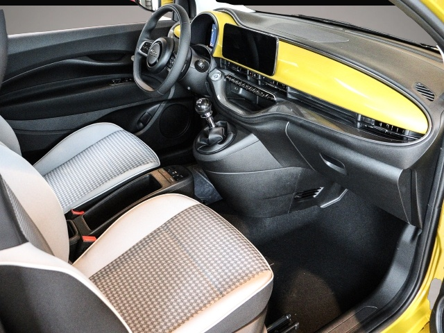 Fiat 500 (01/2026, Benzin)
