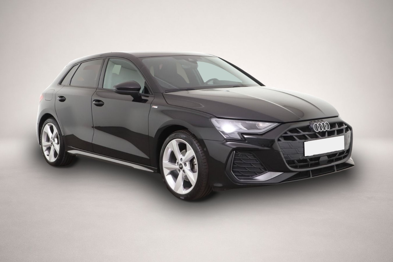 Audi A3 (09/2025, Benzin)