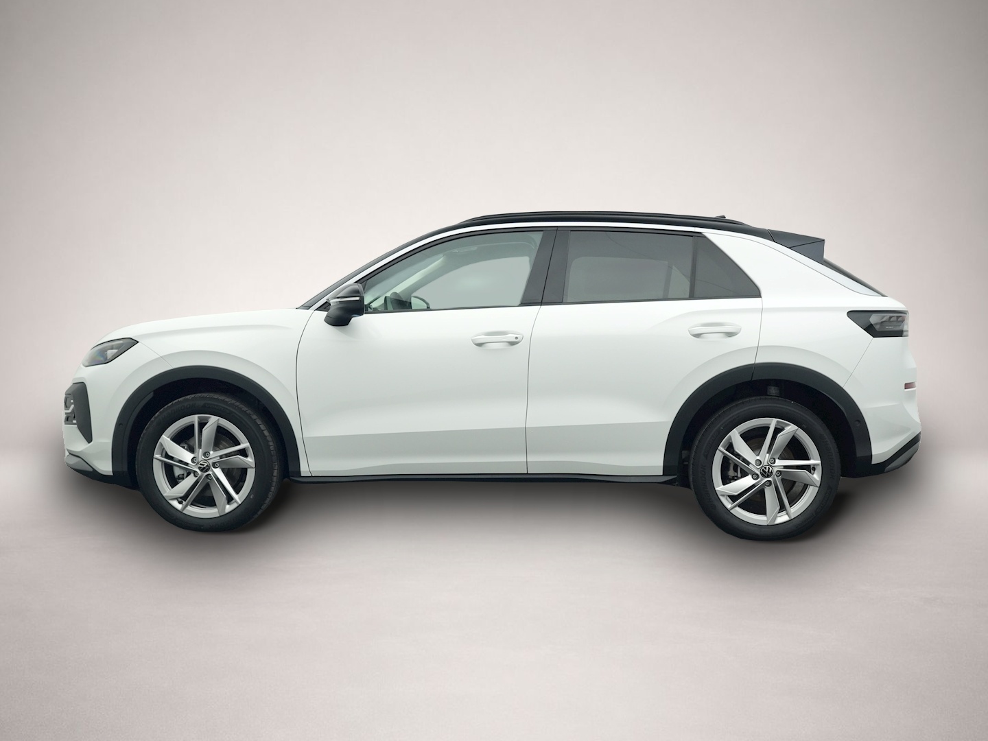 Volkswagen T-Roc (11/2025, Benzin)