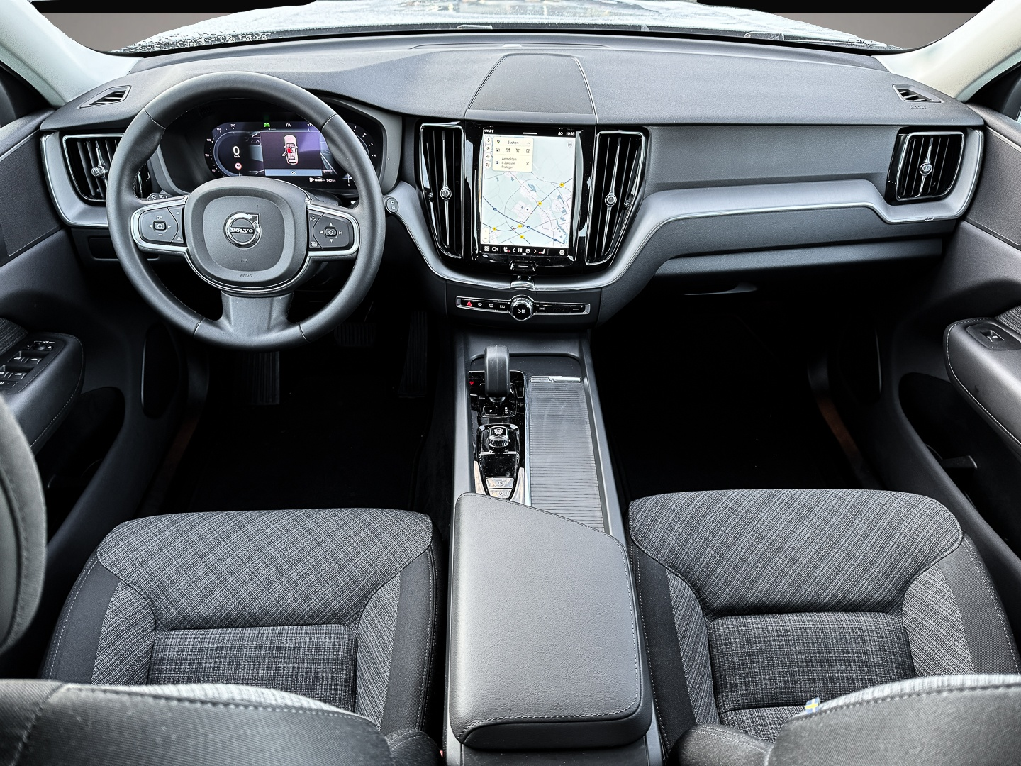Volvo XC60 (12/2023, Benzin)