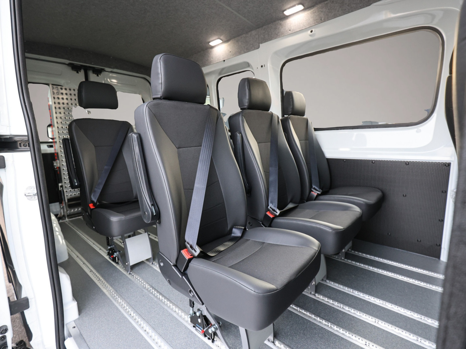 Maxus Deliver 9, image 4 of 4
