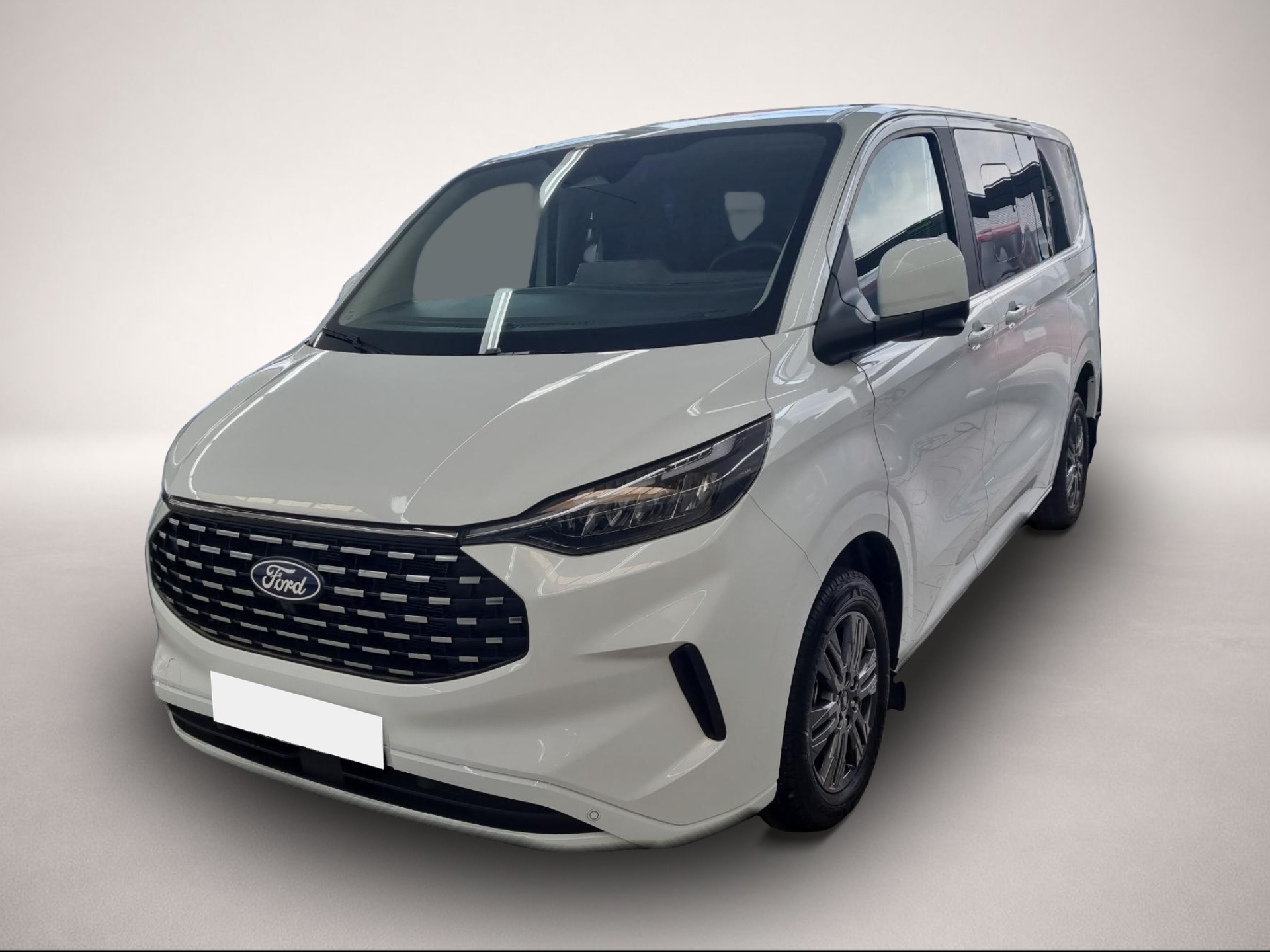 Ford Tourneo Custom (01/2026, Diesel)