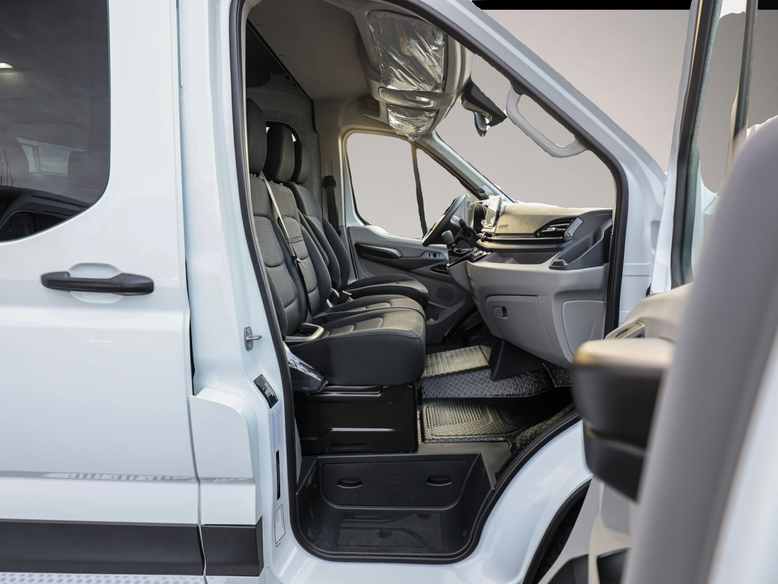 Maxus Deliver 9, image 2 of 4