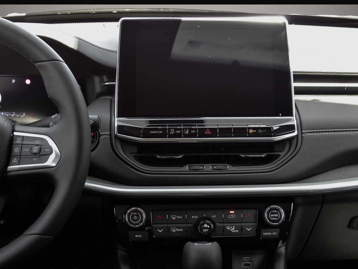 Jeep Compass (06/2023, Benzin)