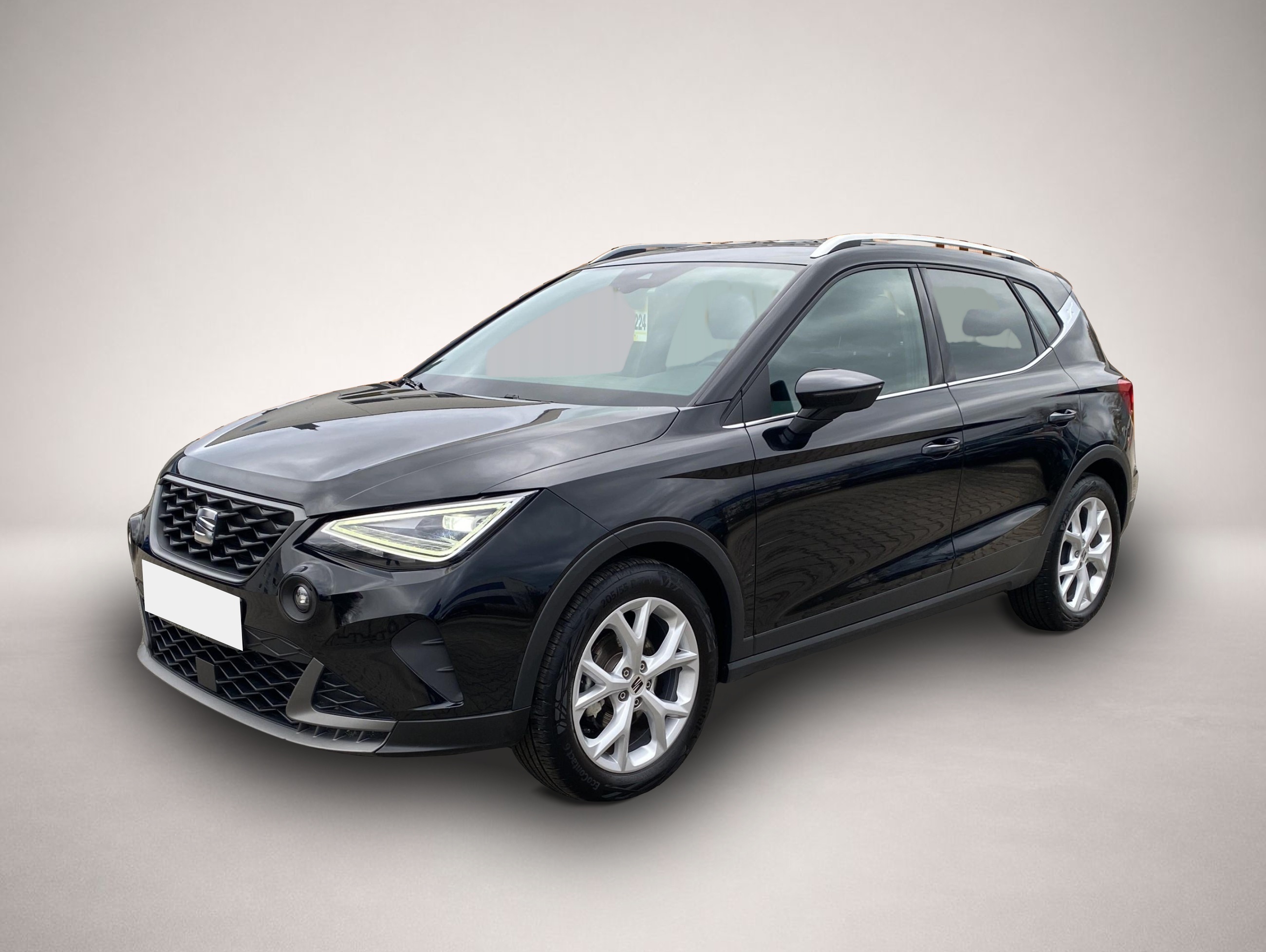 Seat Arona (03/2025, Benzin)