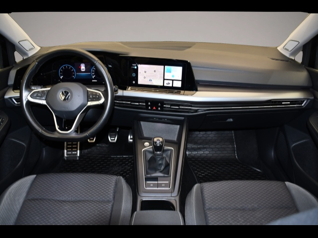 Volkswagen Golf (04/2021, Benzin)