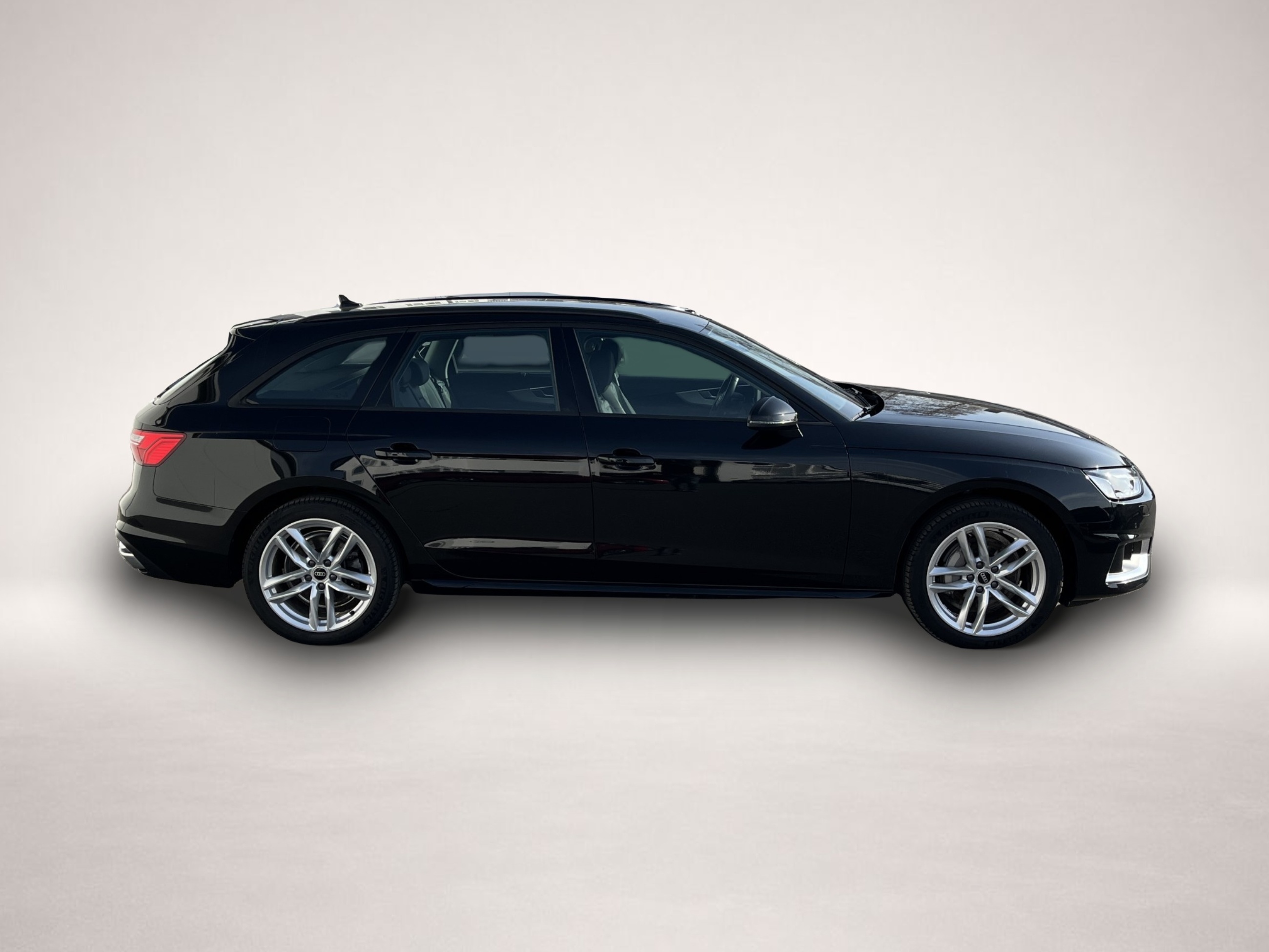 Audi A4 (12/2022, Diesel)