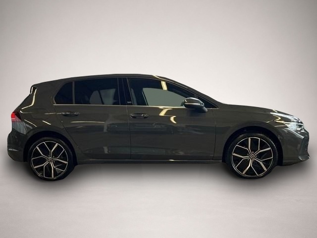 Volkswagen Golf (11/2024, Benzin)