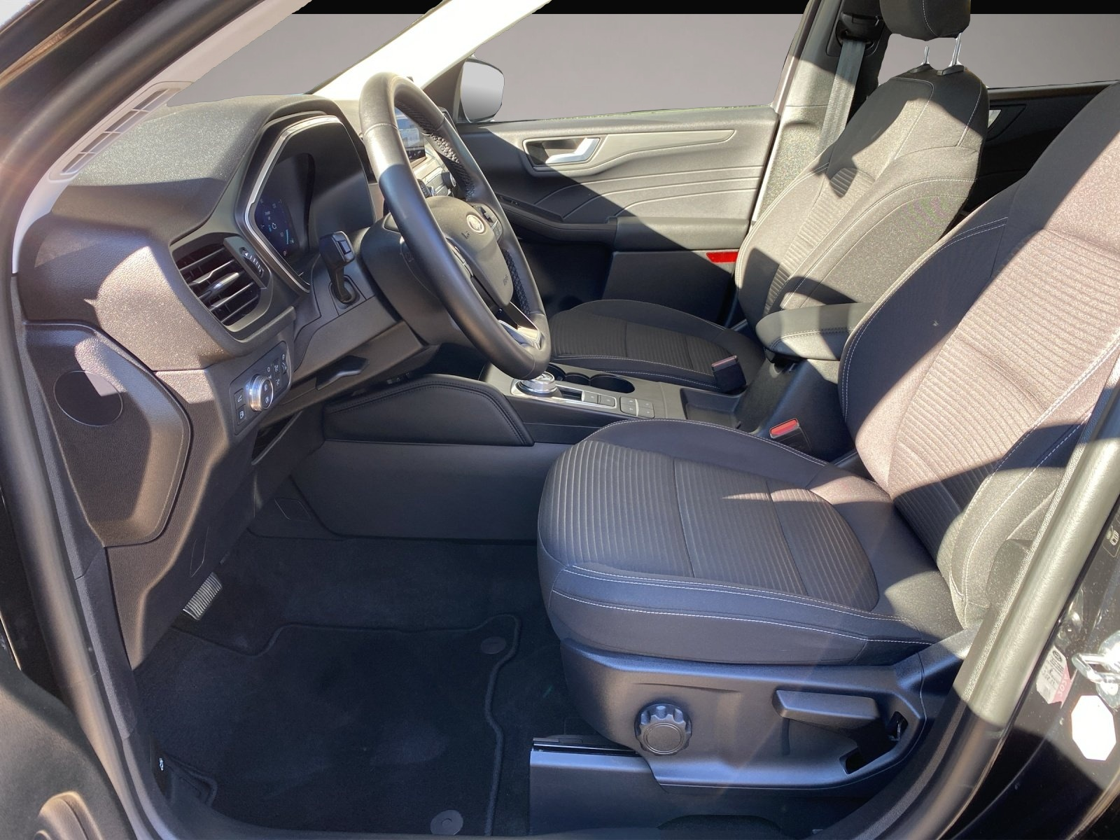 Ford Kuga (09/2022, )