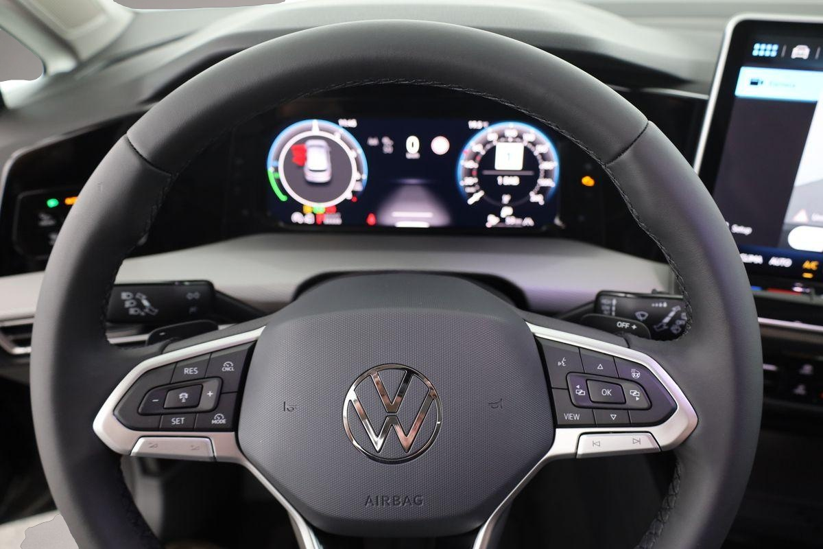 Volkswagen Golf (11/2025, Hybrid (Benzin/Elektro))