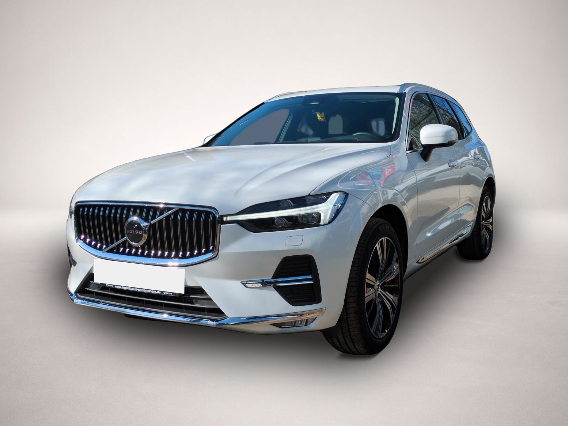 Volvo XC60 (02/2023, Benzin)
