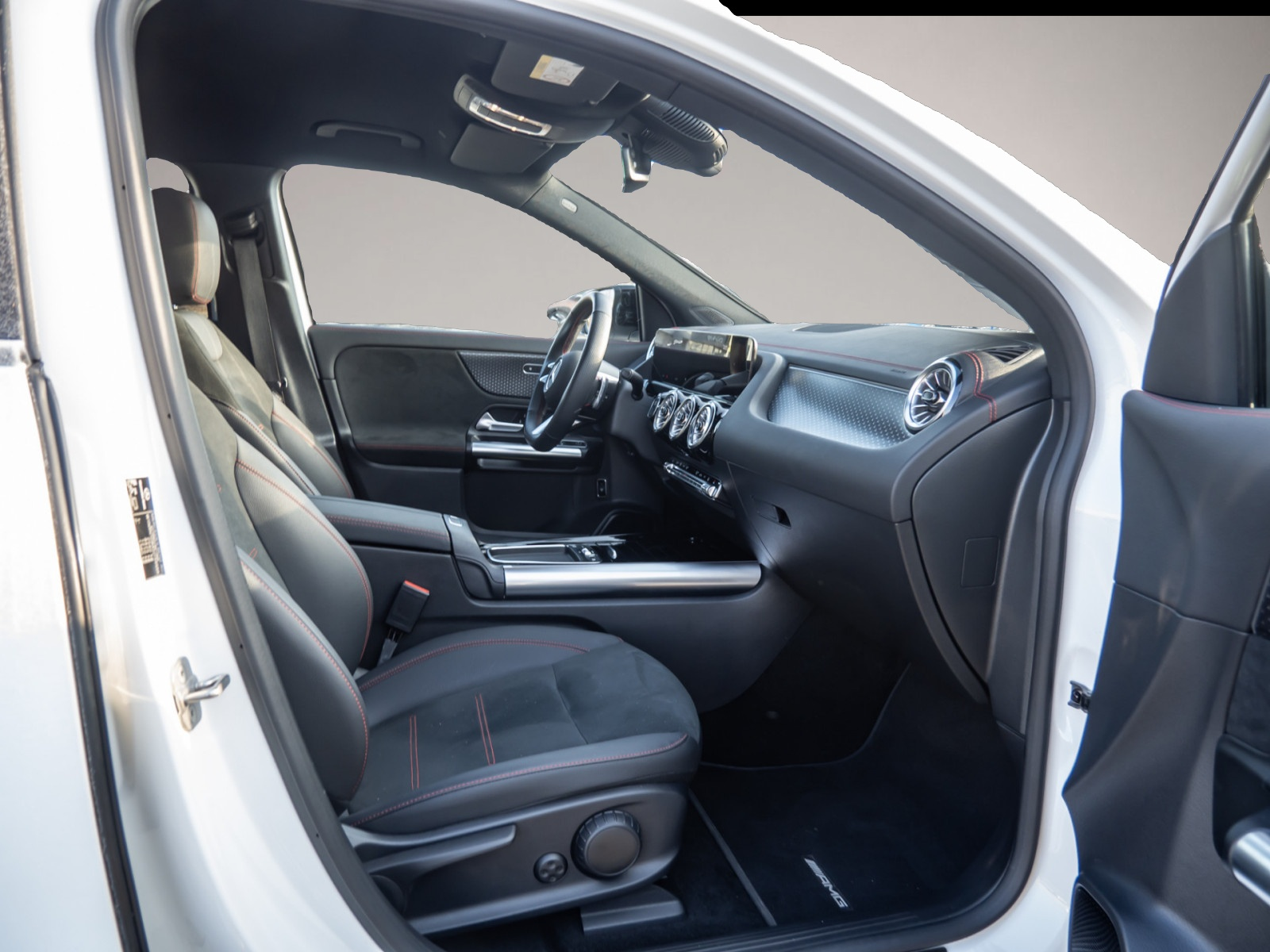 Mercedes-Benz EQA (01/2025, ELECTRIC)