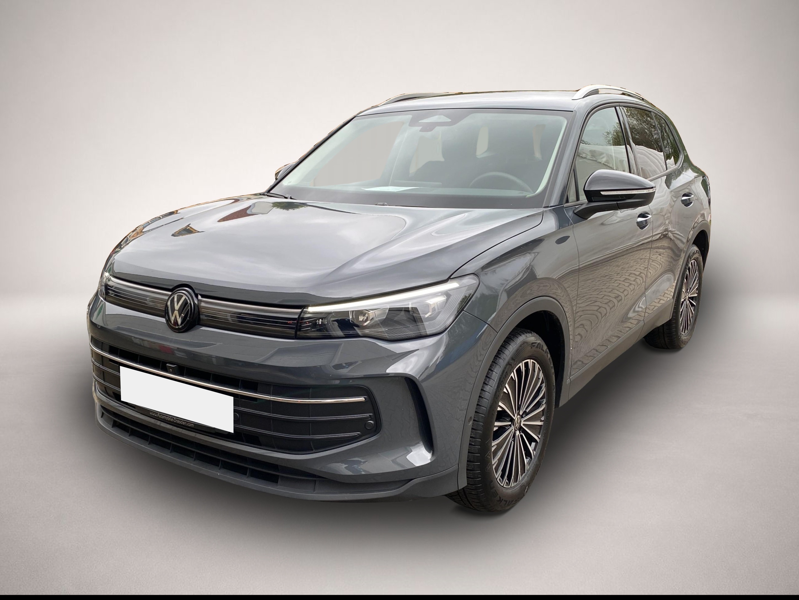 Volkswagen Tiguan (08/2025, Benzin)