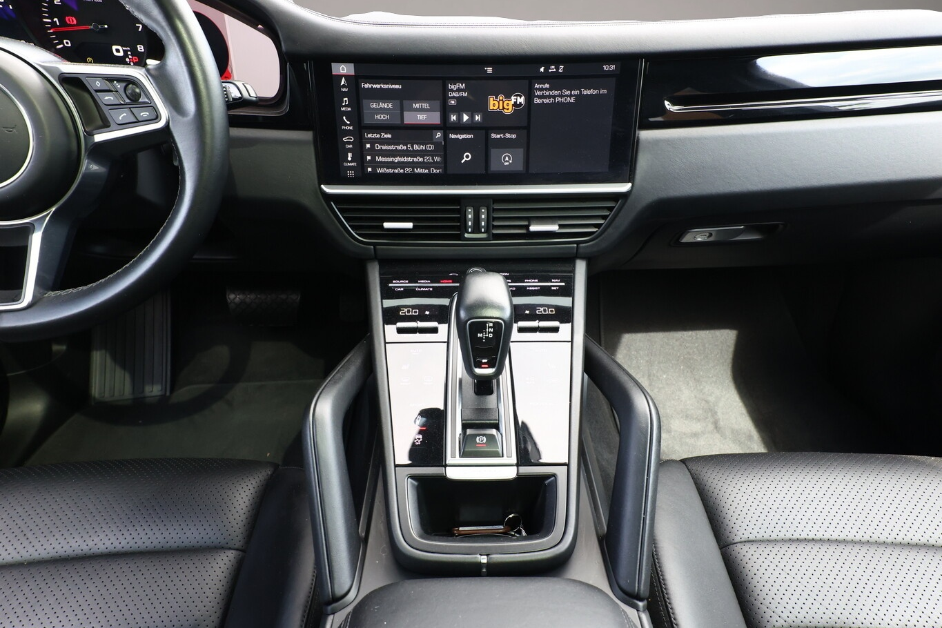 Porsche Cayenne (04/2018, )
