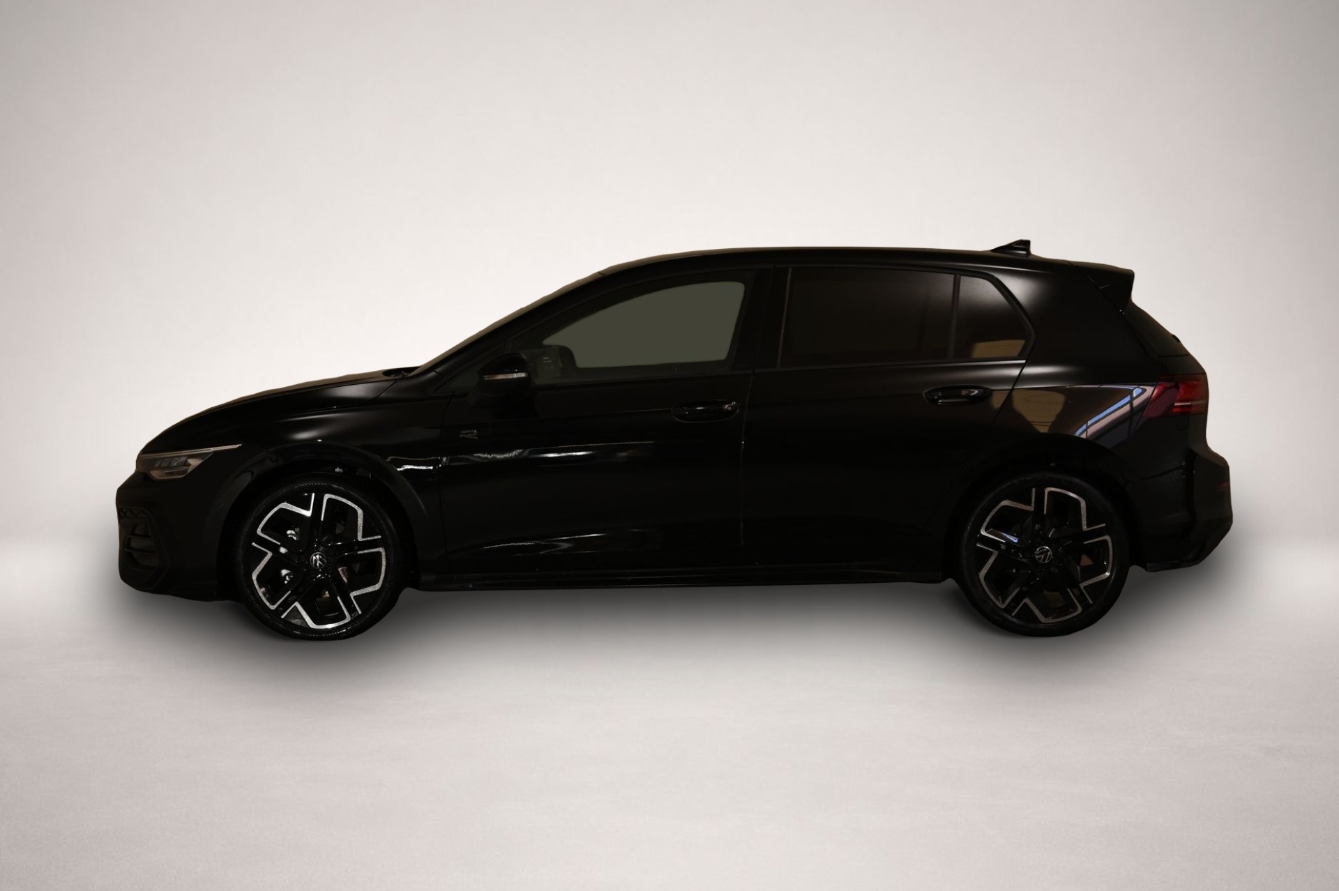 Volkswagen Golf, image 2 of 5