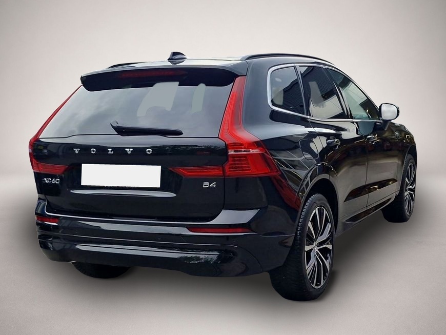 Volvo XC60 (12/2023, Benzin)