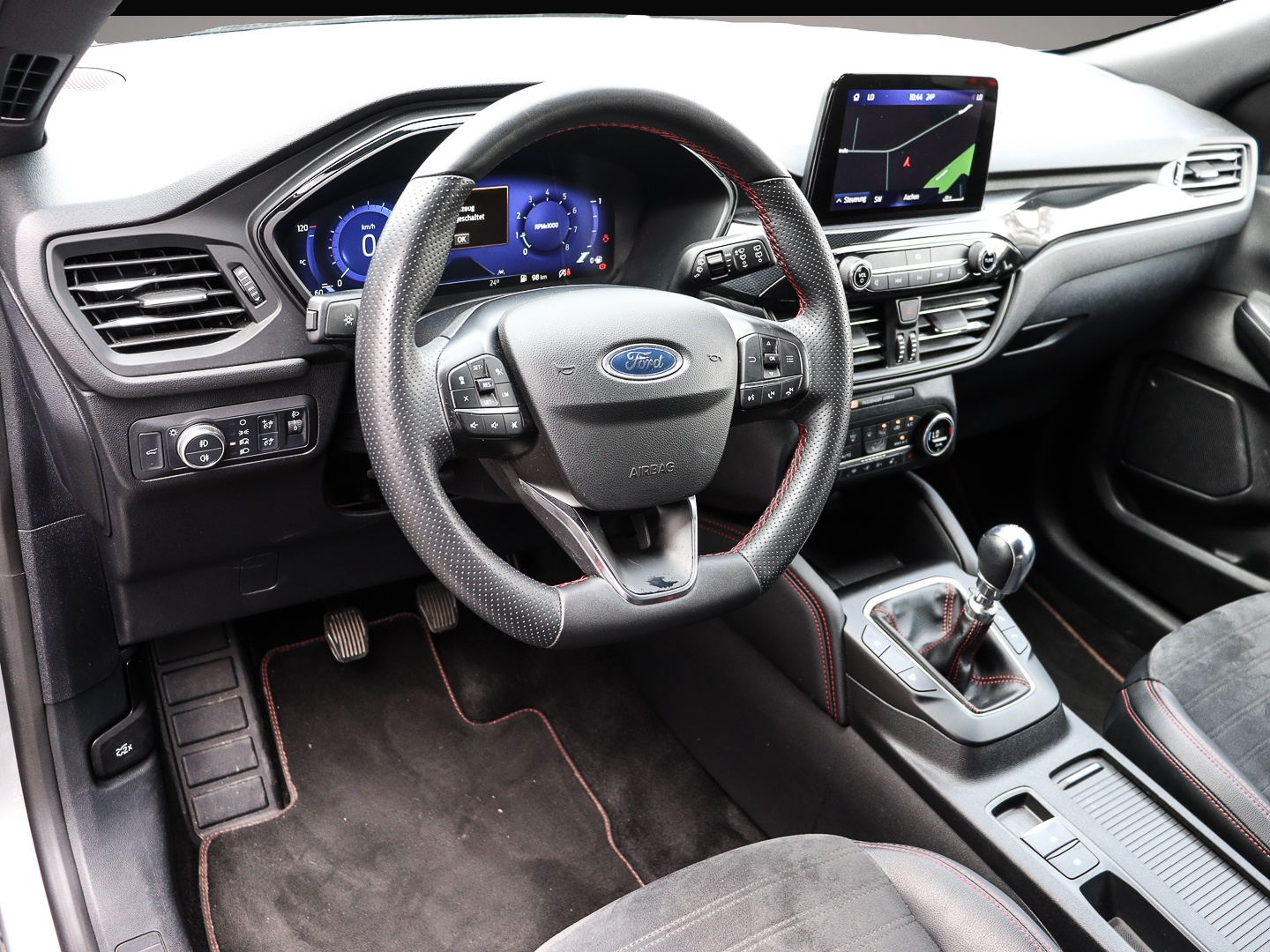 Ford Kuga (10/2022, Benzin)