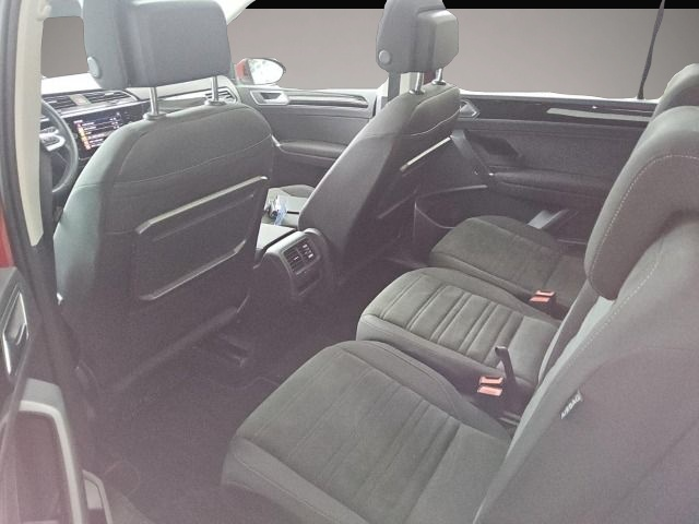 Volkswagen Touran (05/2023, Benzin)