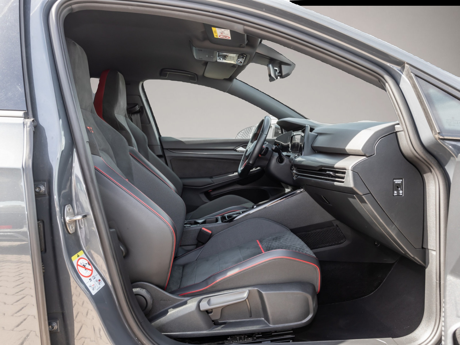 Volkswagen Golf (03/2023, Benzin)