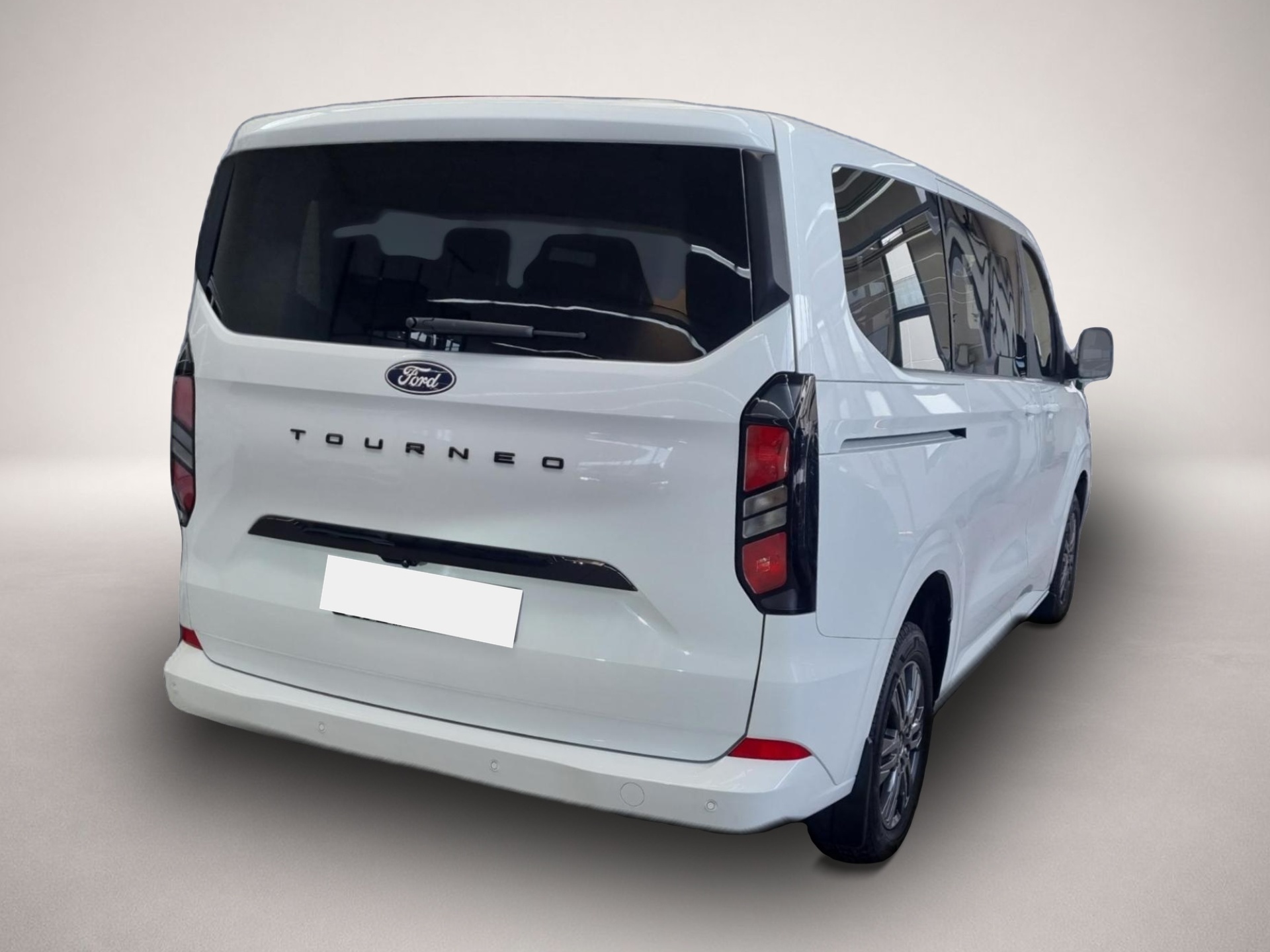 Ford Tourneo Custom (01/2026, Diesel)