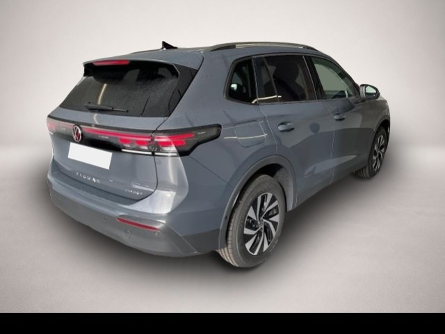Volkswagen Tiguan, image 4 of 5