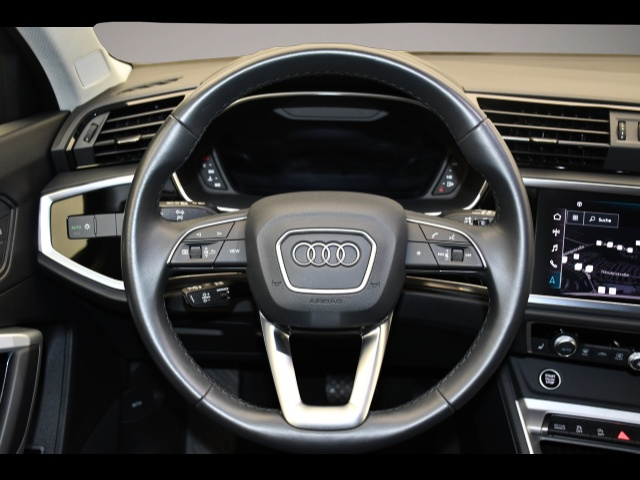 Audi Q3 (05/2024, Benzin)