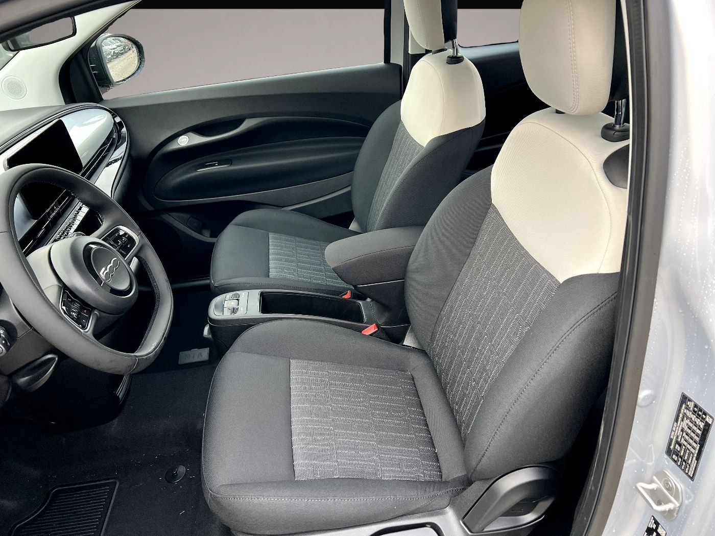 Fiat 500e, Bild 7 von 7