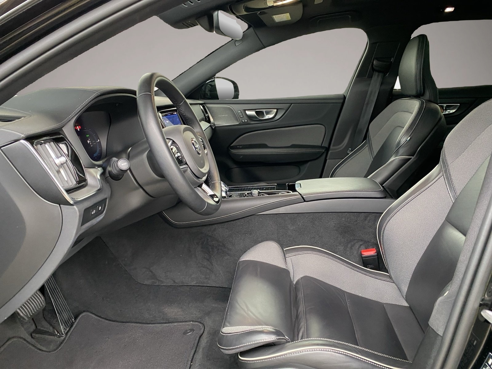 Volvo V60 (06/2023, )