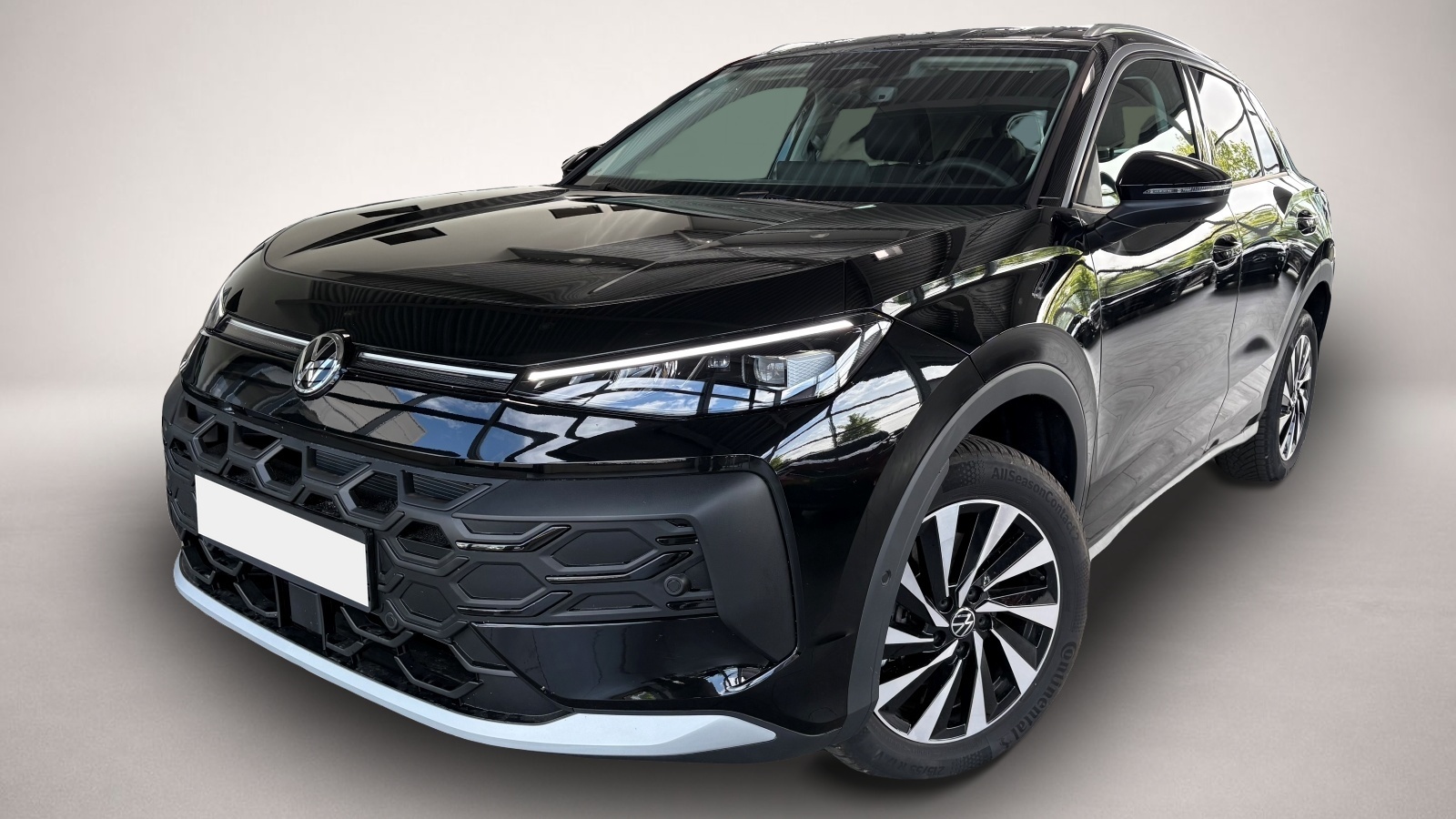 Volkswagen T-Roc (03/2026, Benzin)