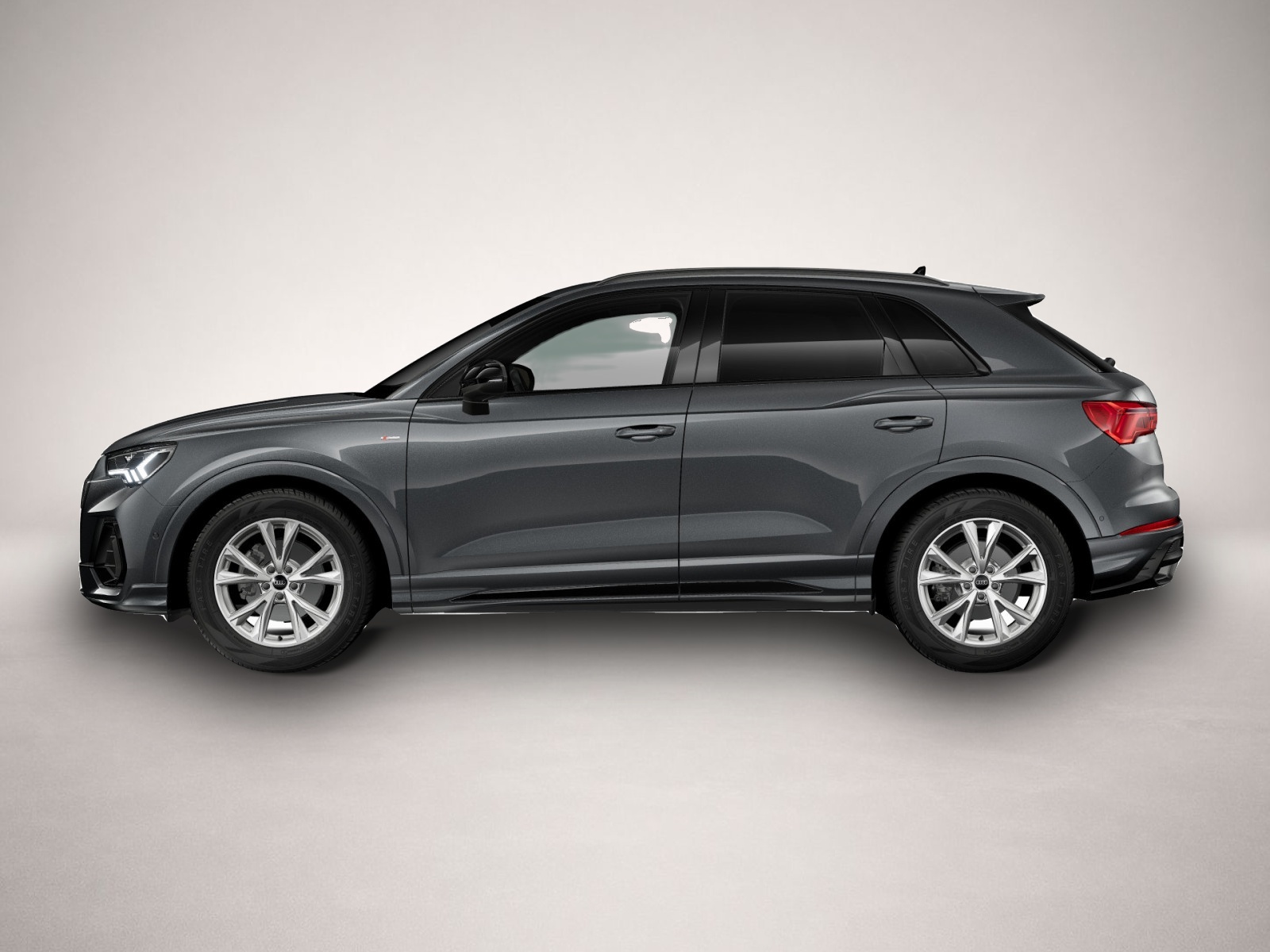 Audi Q3 (05/2025, Benzin)