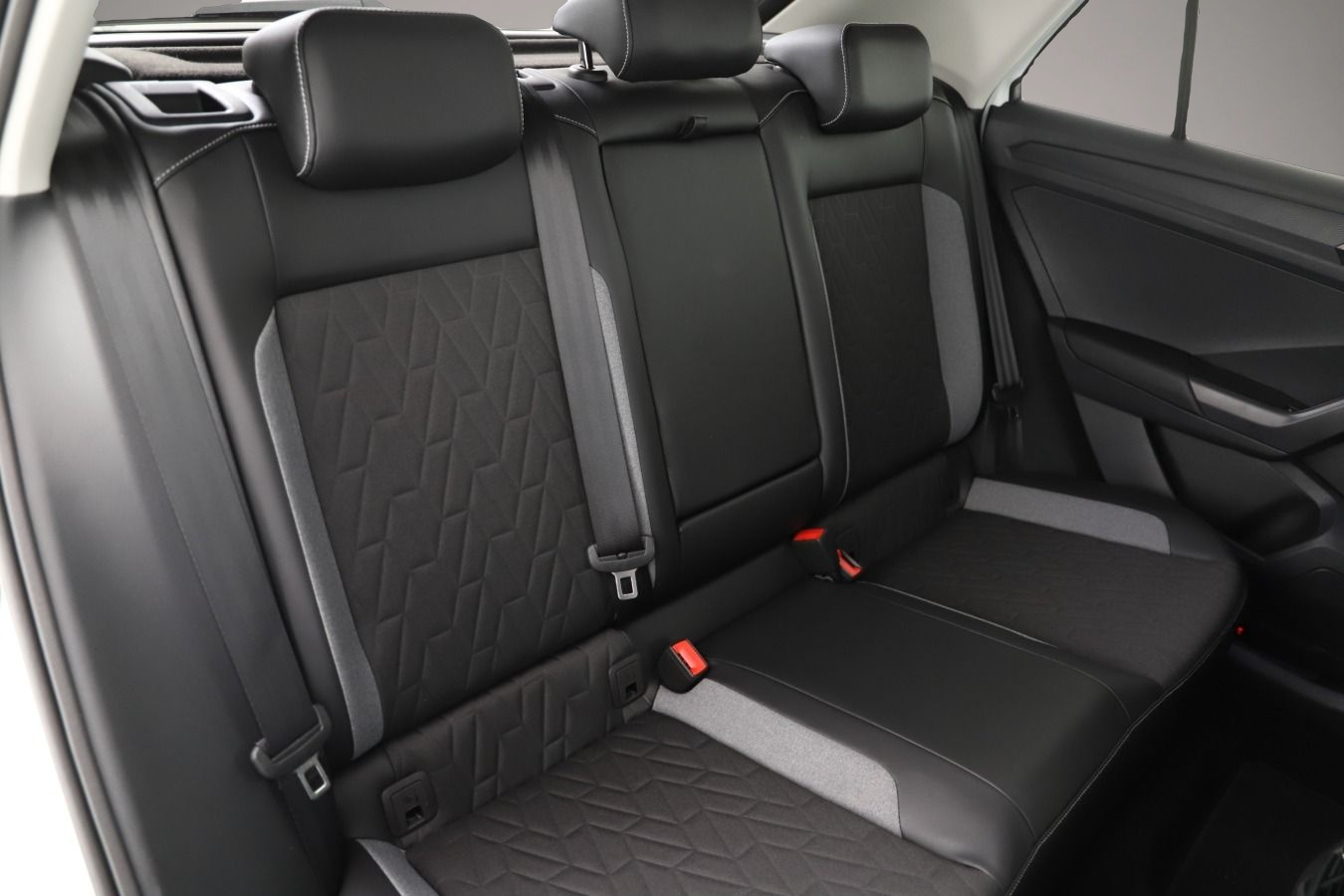 Volkswagen T-Roc, Bild 5 von 7