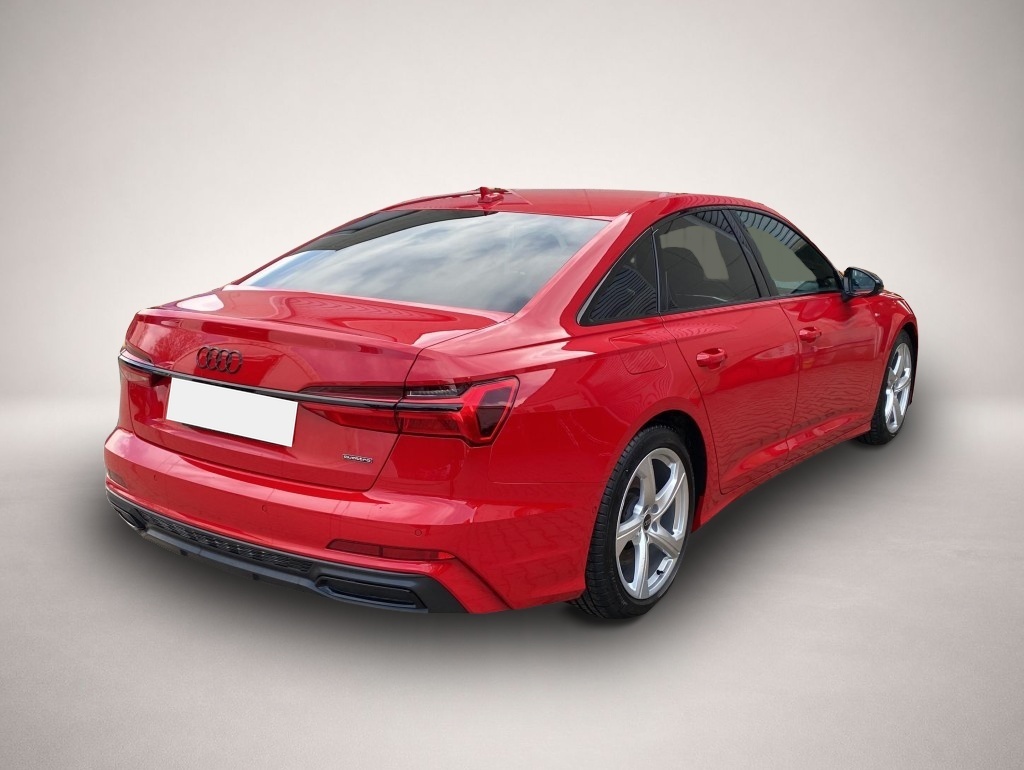 Audi quattro (02/2023, Benzin)