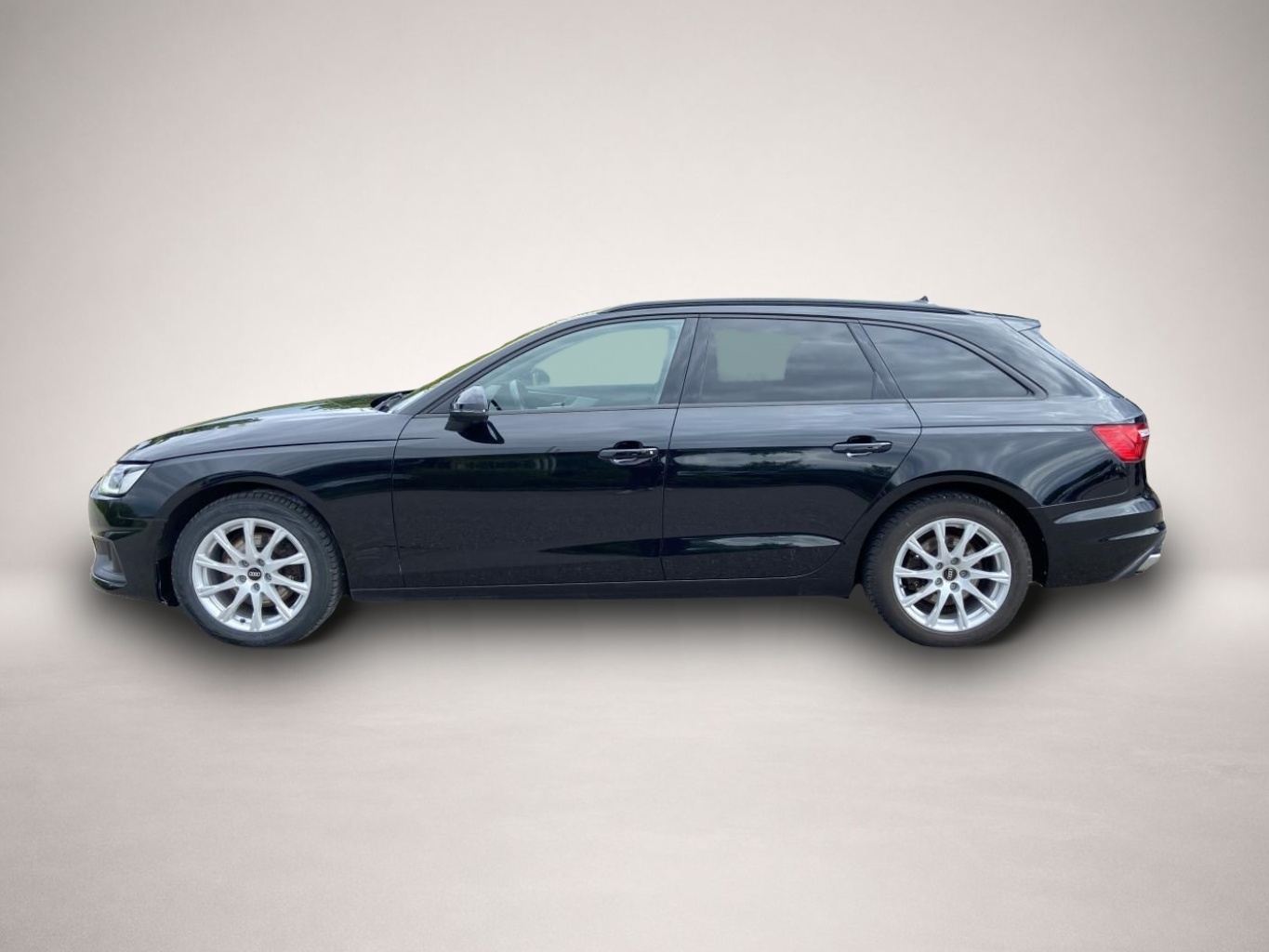 Audi A4 (05/2022, )
