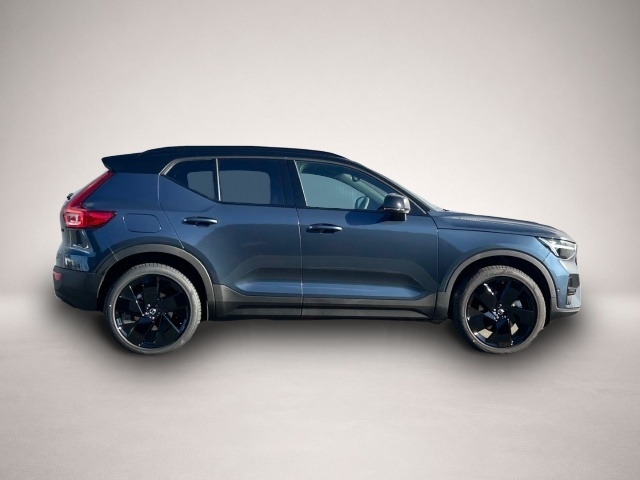 Volvo XC 40, image 2 of 3