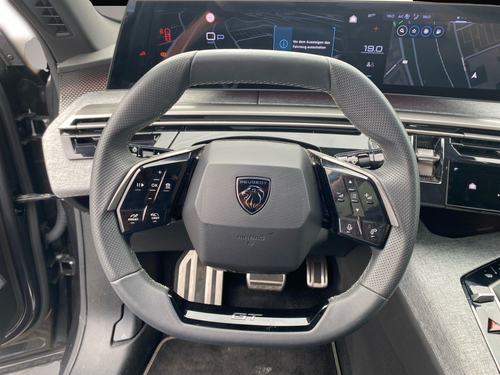 Peugeot 3008 (04/2025, Benzin)