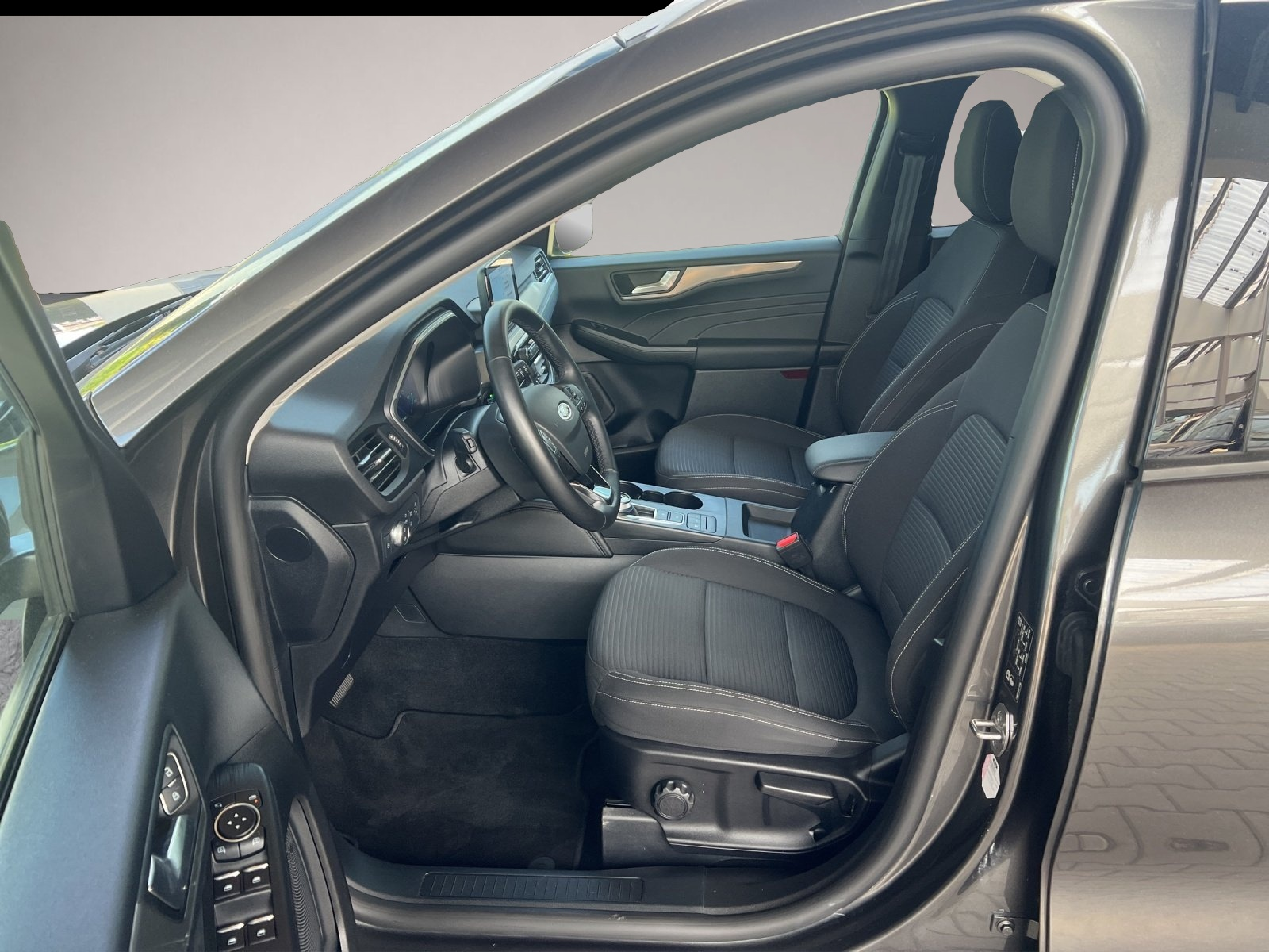 Ford Kuga (08/2022, )