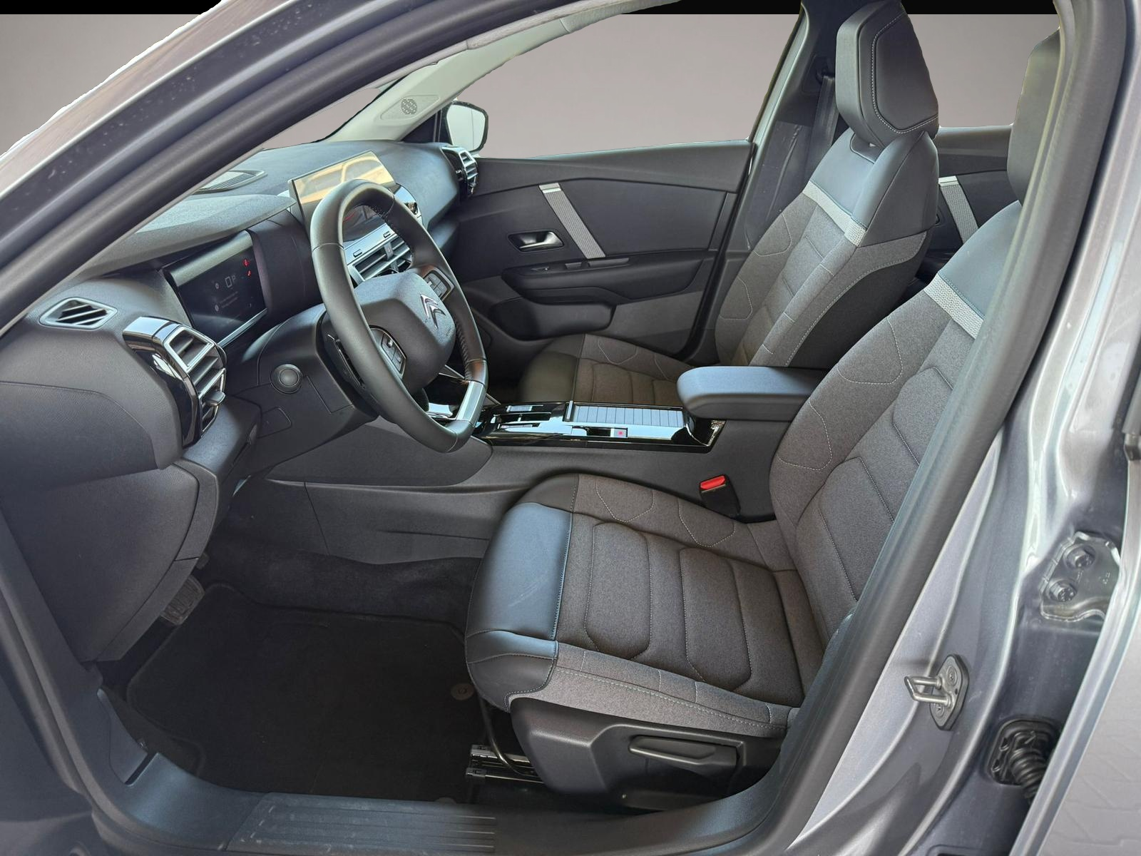 Citroen C4 (05/2024, Benzin)