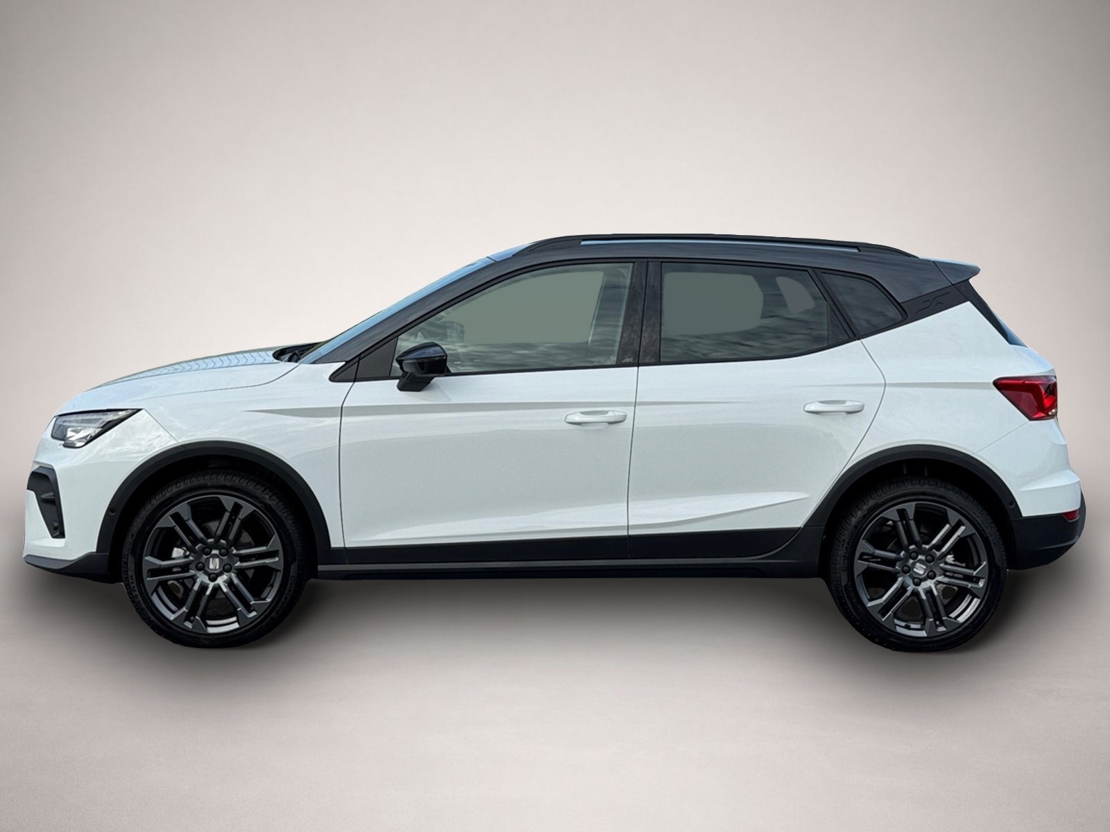 Seat Arona (06/2026, Benzin)