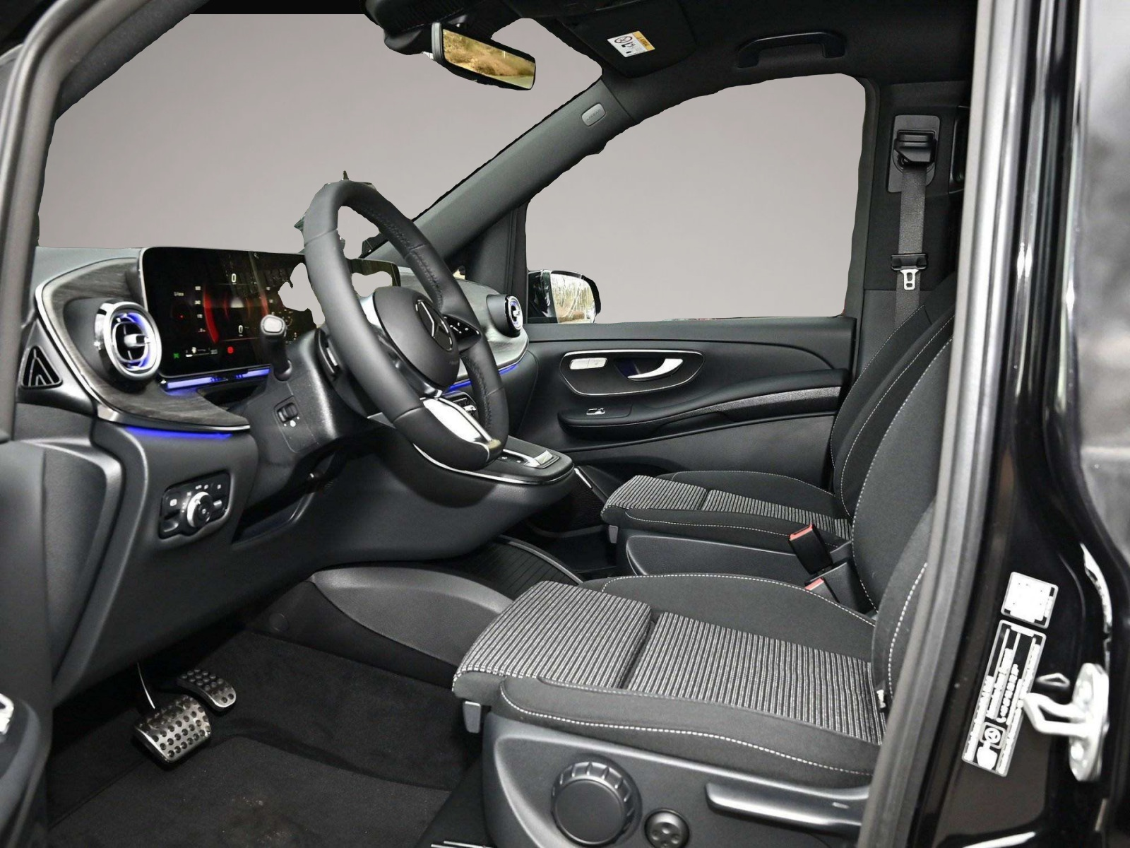 Mercedes-Benz V 300 (03/2026, Diesel)