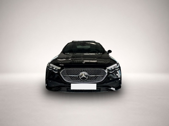 Mercedes-Benz E 220 (10/2025, Diesel)