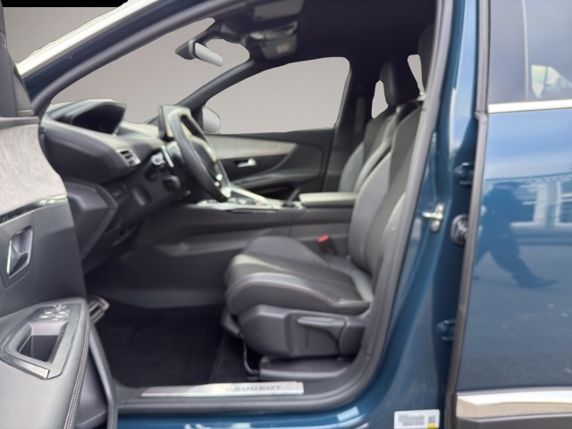 Peugeot 3008 (02/2024, Benzin)